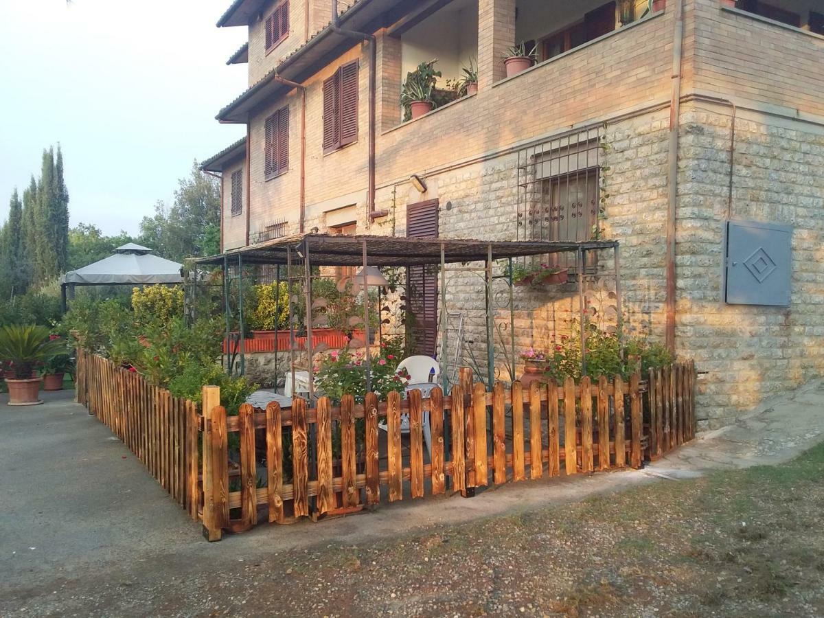 Castellino4Holidays Monteriggioni Exterior photo